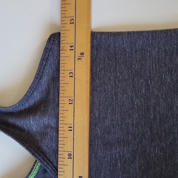 Lululemon Athletica grey racer back athletic top in size 6 - Picture 9 of 11